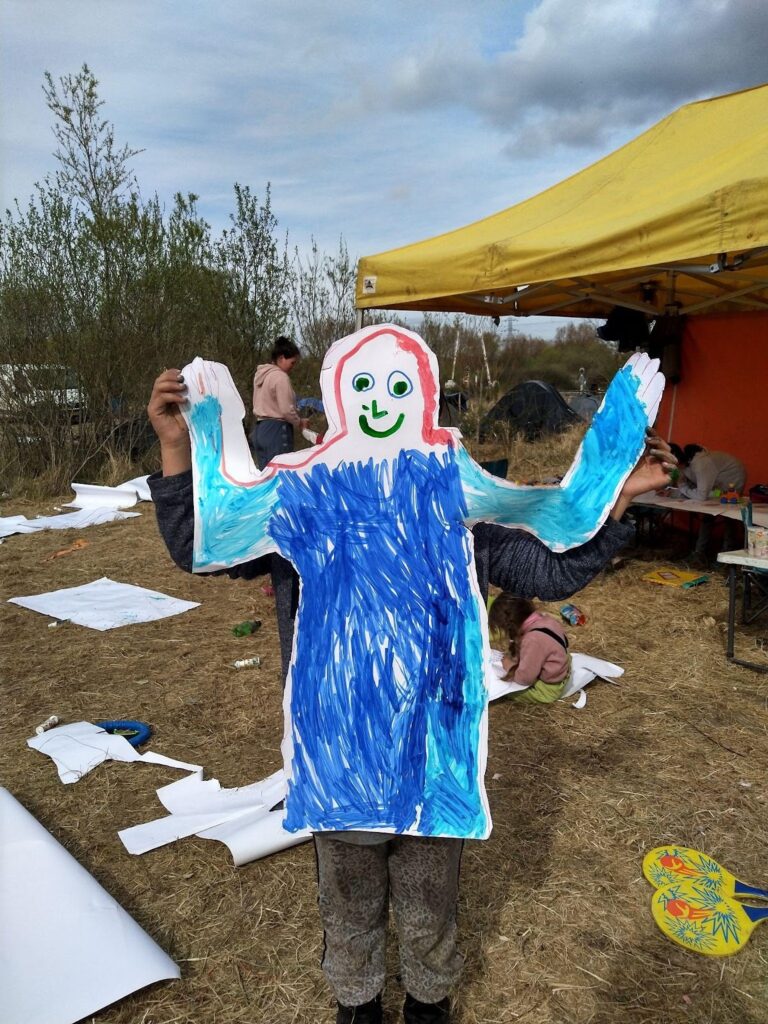 A colored cut out created thanks to Project Play.