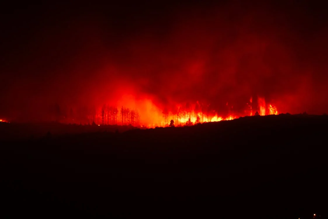 Massive Wildfire Rages in California, Thousands Evacuated
