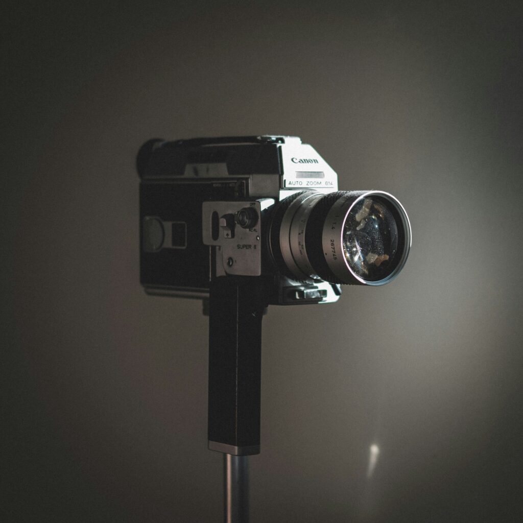 A black and white photo of a camera.