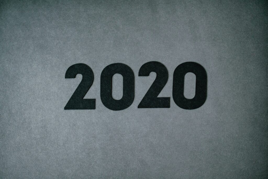 Black lettering that reads “2020.”